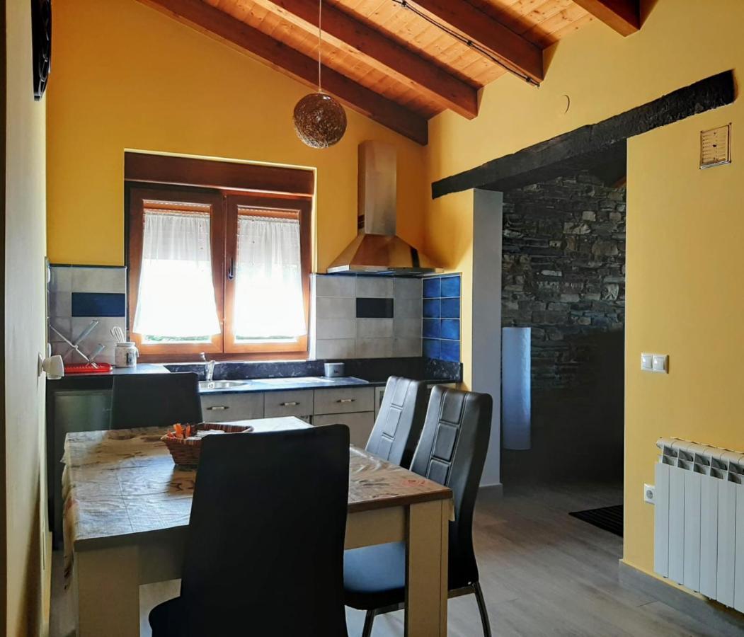 Vivienda Turistica Villa A Madanela Bagian luar foto